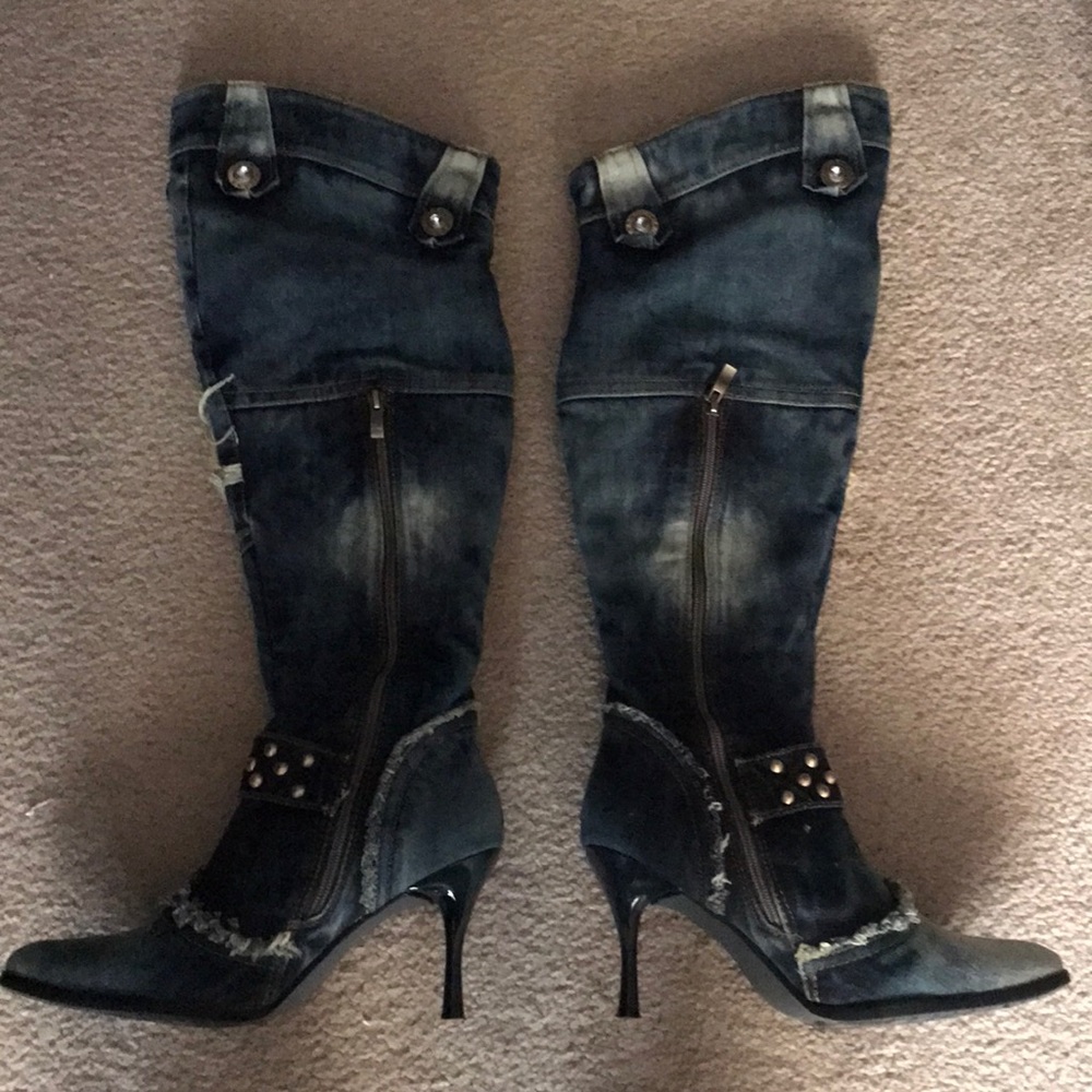 Women’s jean material boots - Picture 2 of 2